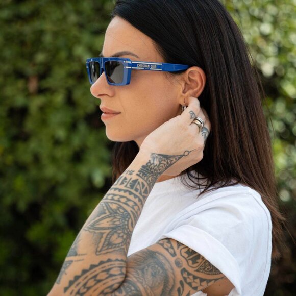 🕶️ New Dior DIORSIGNATURE S2U 30B0 Sunglasses - Solid Blue Frame, Blue Lenses - Picture 1 of 13
